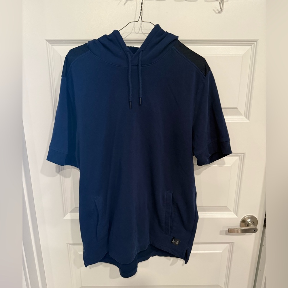 Under Armour Threadborne Navy Blue Short Sleeve Performance Hoodie